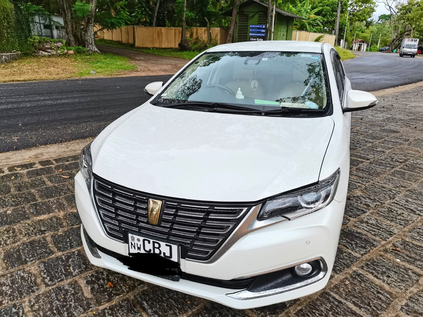 Toyota Premio 2019